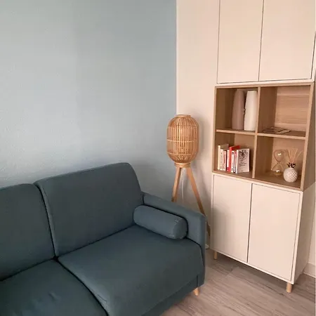 Renove Avec Piscine, 2mns A Pied Lejlighed